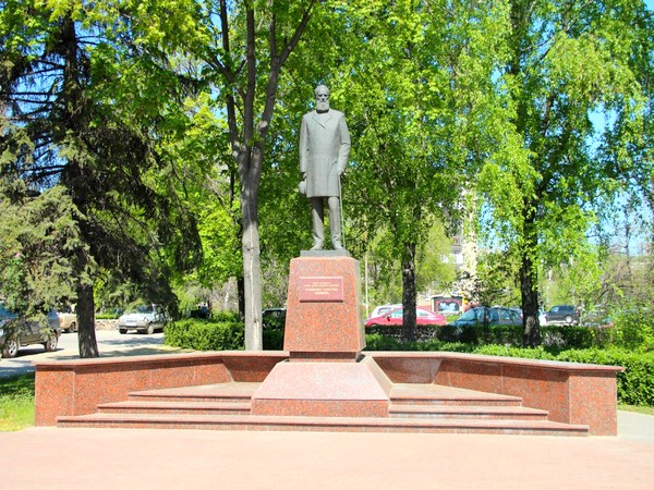 Памятник М.А. Клюеву