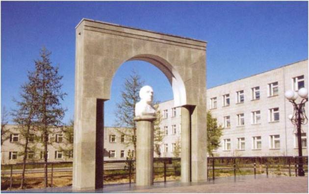 Памятник Сабиту Атаевичу Оруджеву
