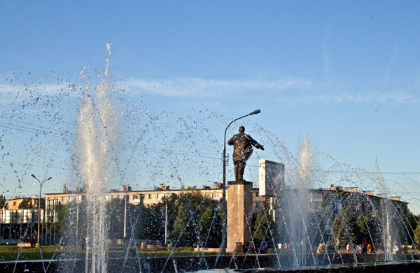 Фонтаны на площади Ленина 