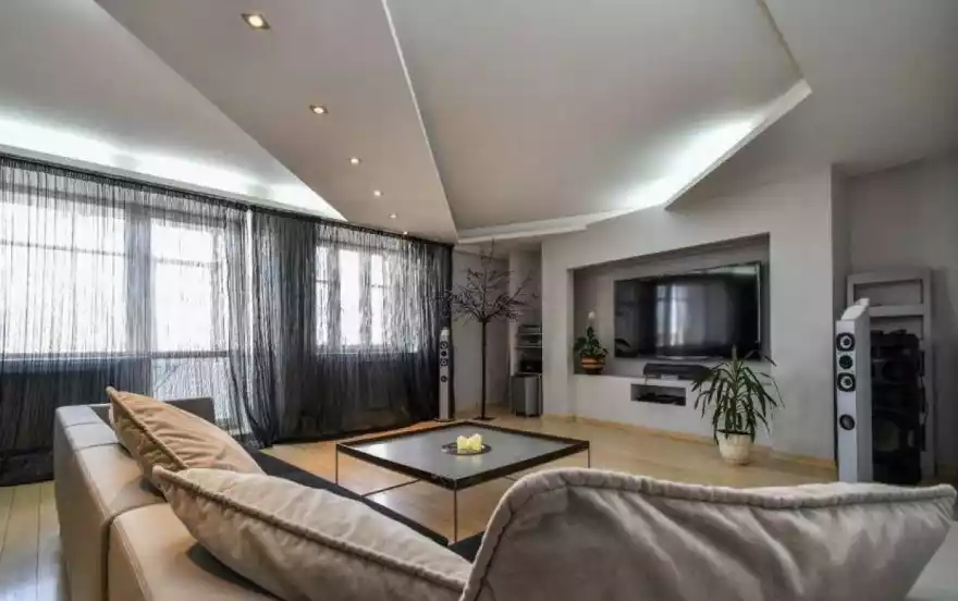 улица Перенсона, 1