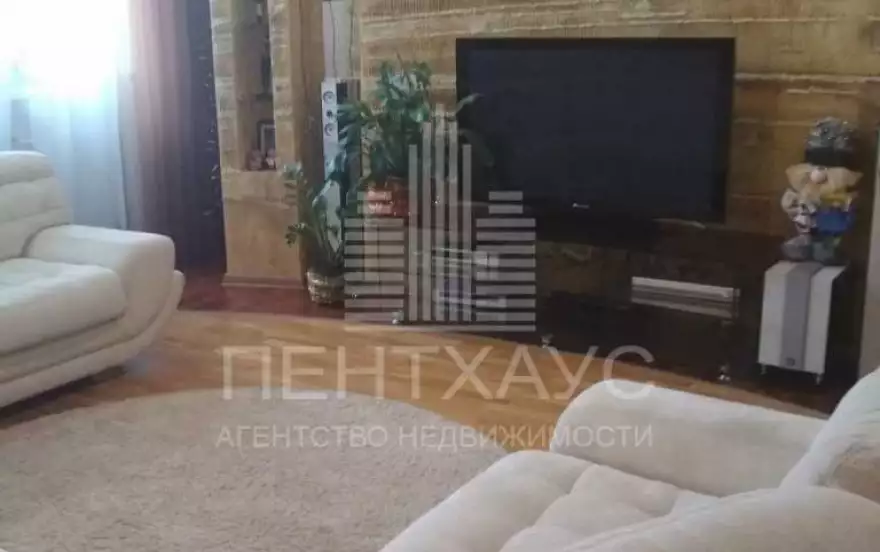 Октябрьский проспект, 25