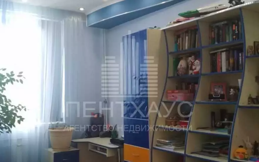 Октябрьский проспект, 25