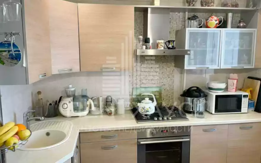 Пичугина ул., 12