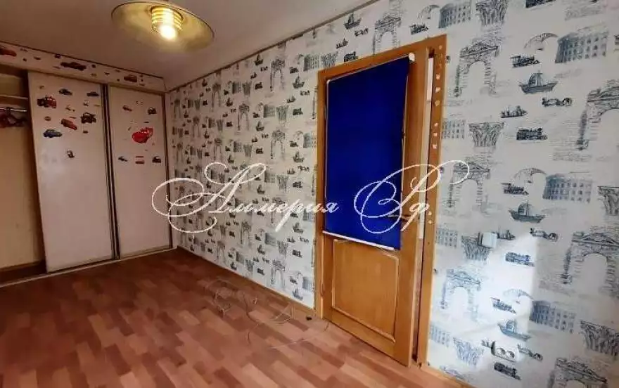 Коммунаров, 33В
