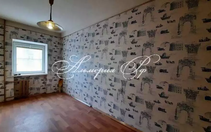 Коммунаров, 33В
