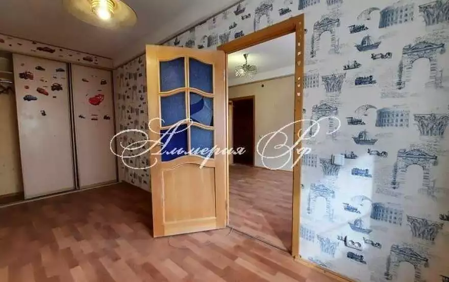 Коммунаров, 33В