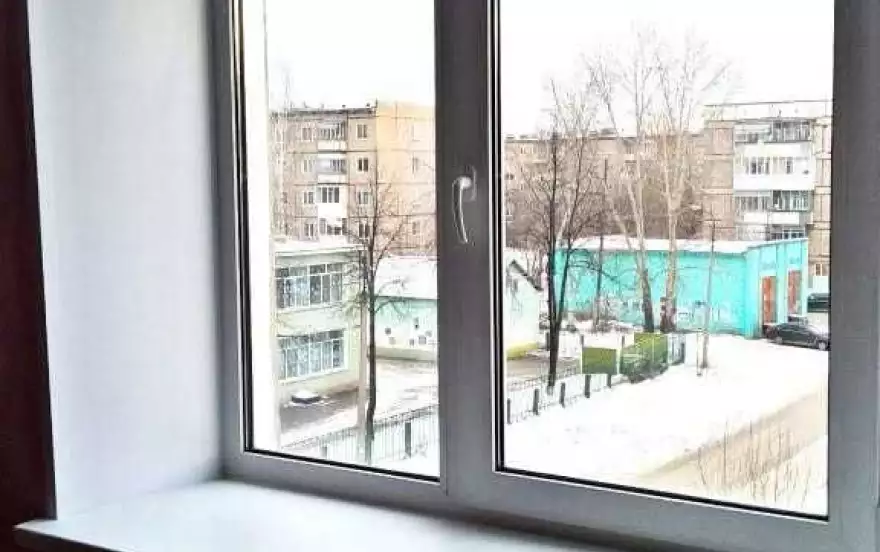 Юности, 35