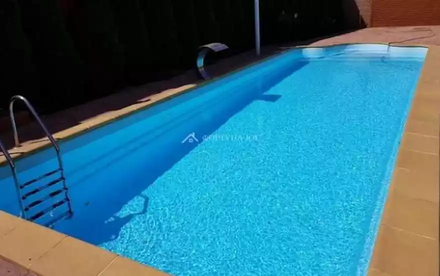 Крымская улица