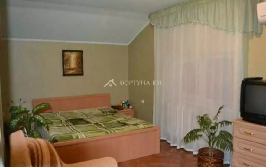 Крымская улица, 242Б