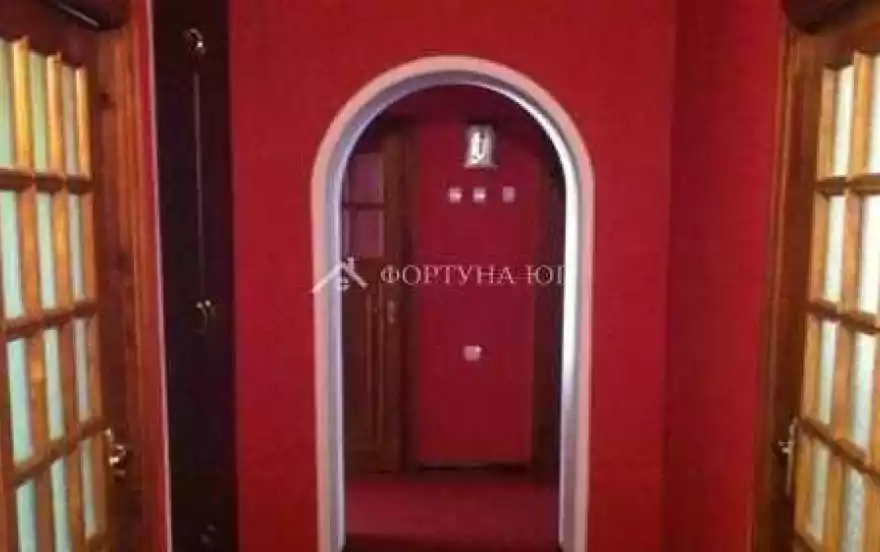 Стахановская ул, 1