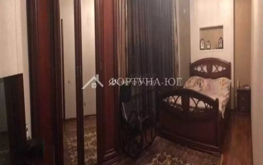 ул Лозовая