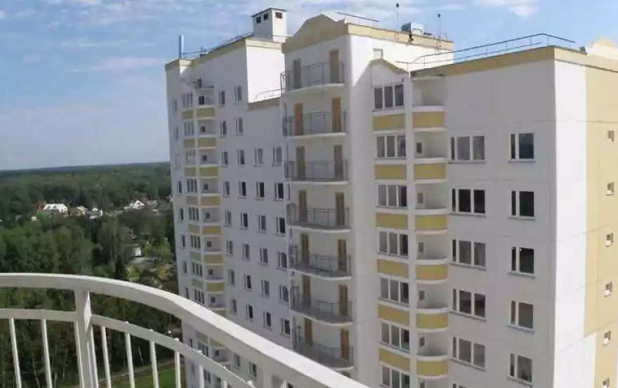 Центральная улица, 42