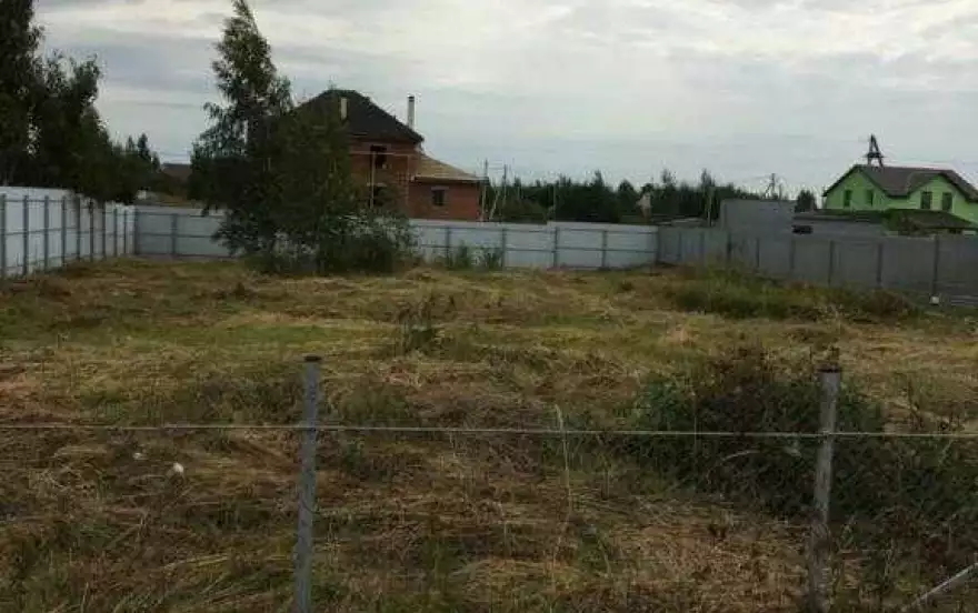 Строителей улица, -