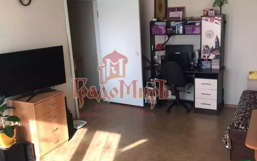 Дзержинского улица, 8к1