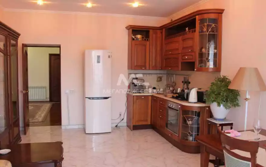 Суханова улица, 28