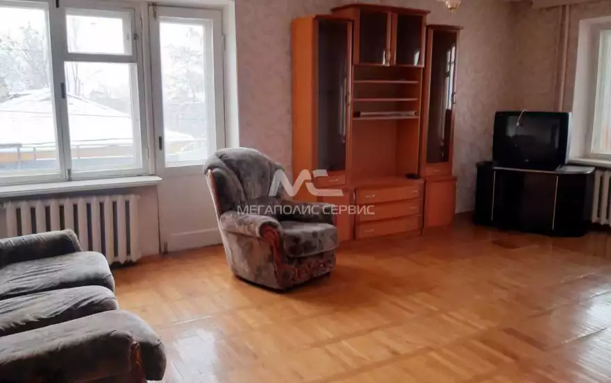 Розы Люксембург улица, 3