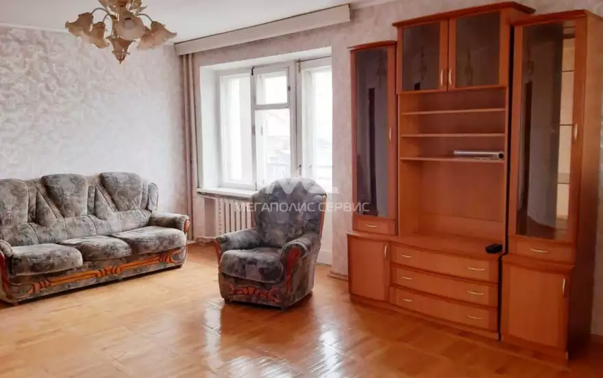Розы Люксембург улица, 3
