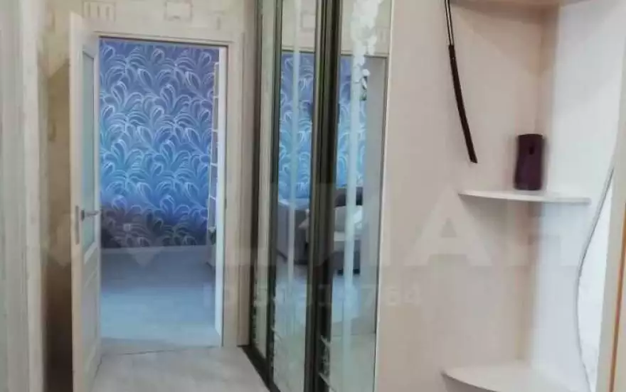 Надежды улица, 2
