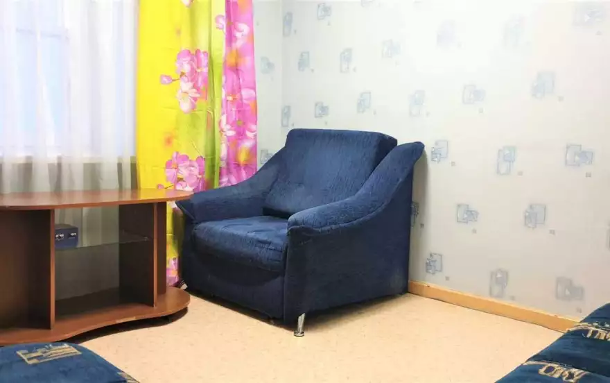 Донбасская улица, 6