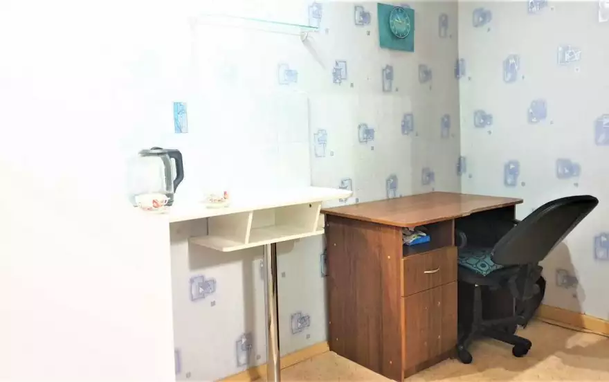 Донбасская улица, 6