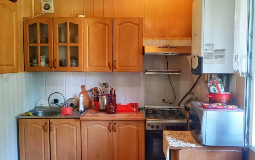 Земская улица, 6