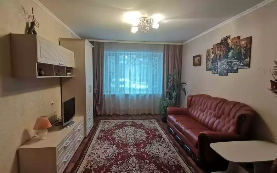 Хользунова улица, 88