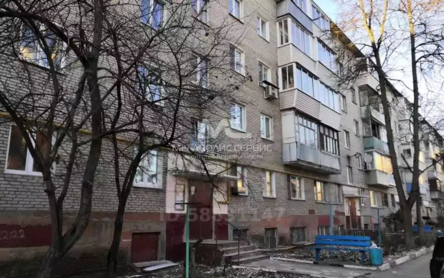 Юных Ленинцев пр-кт, 42