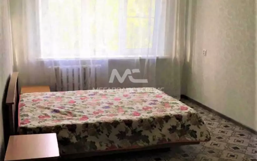 Героев Космоса улица, 42