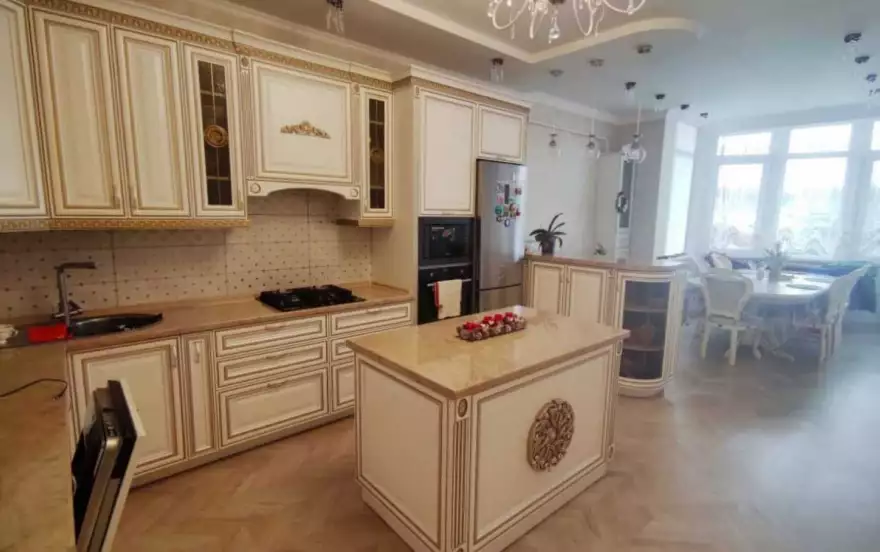 Крымская улица, 38