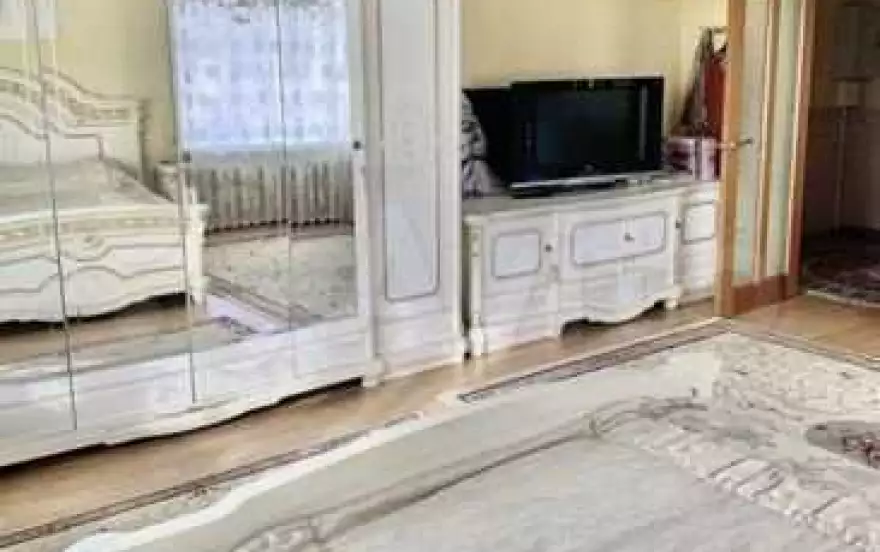 Токмакова улица, 21