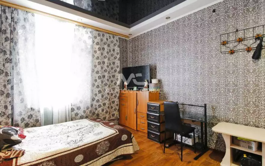 Репина улица, 1