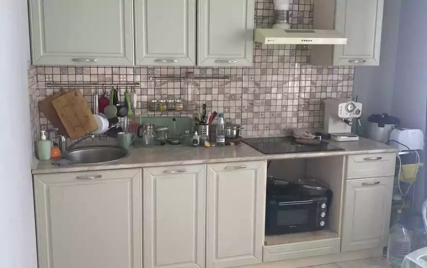 Шестая улица, 11