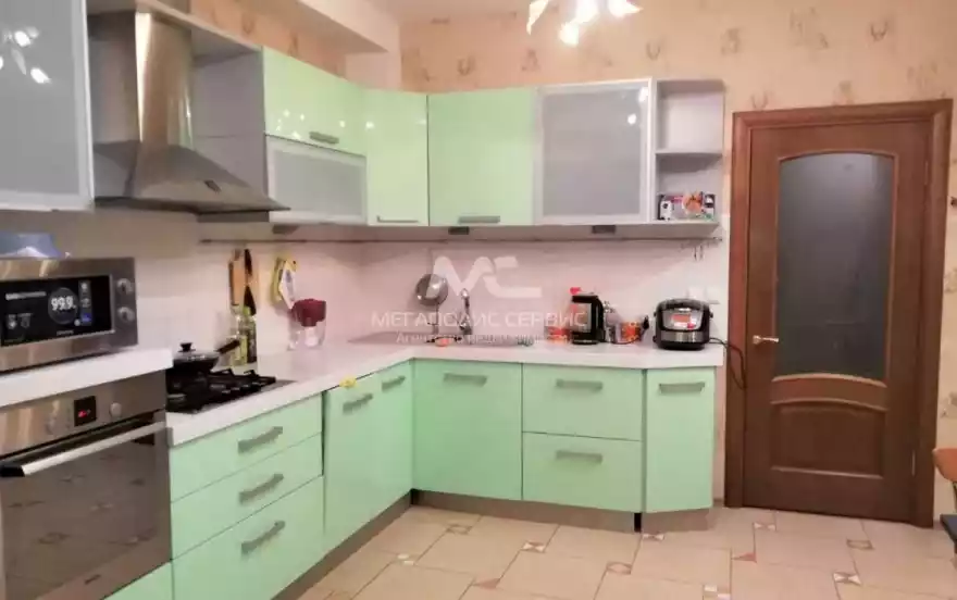 Коминтерна улица, 8