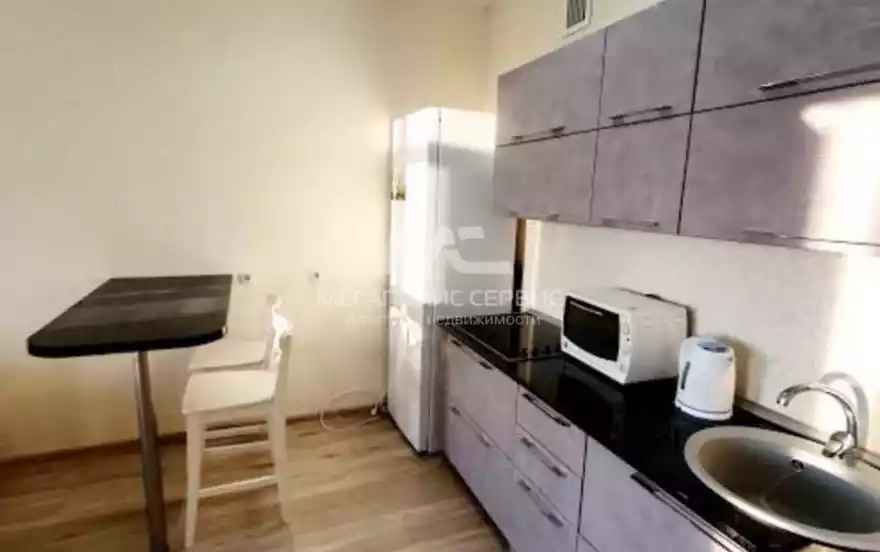 Строителей улица, 119