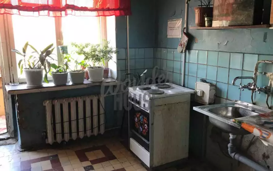 Республики улица, 212