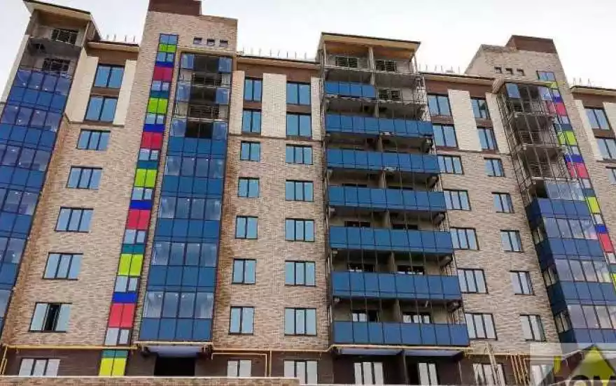 Революции пл, 3