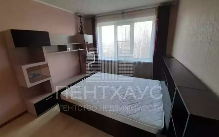 Жуковского ул., 8