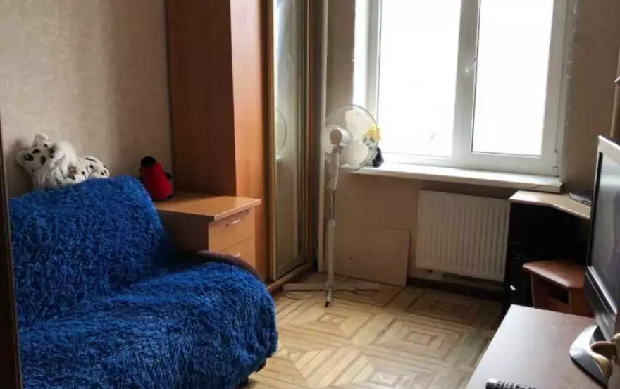 Подводника Кузьмина улица, 24