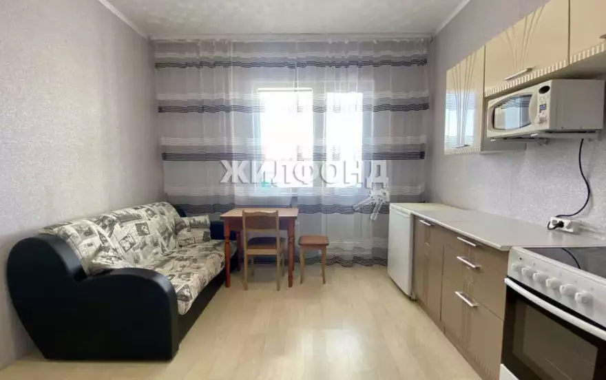Александра Усольцева улица, 30