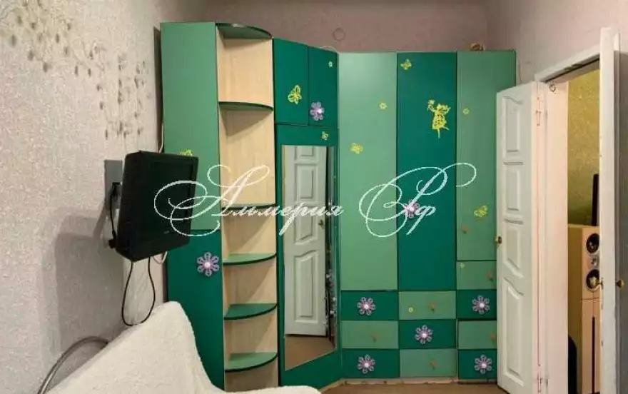Студенческая, 7