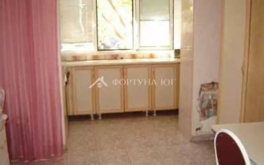 Стахановская улица, 15к1