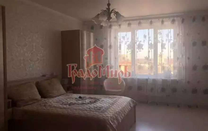 Надсоновская улица, 24