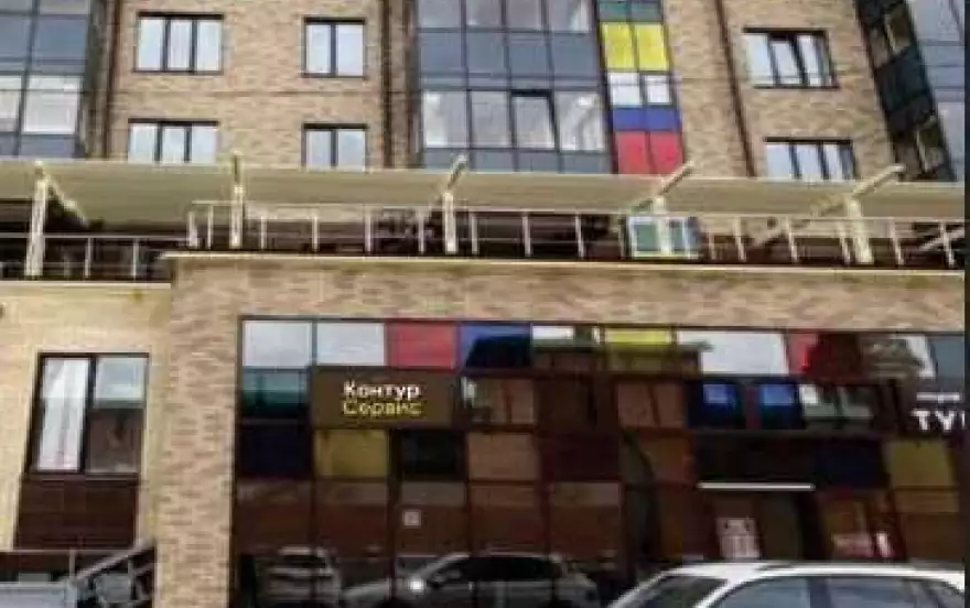 Революции пл, 3