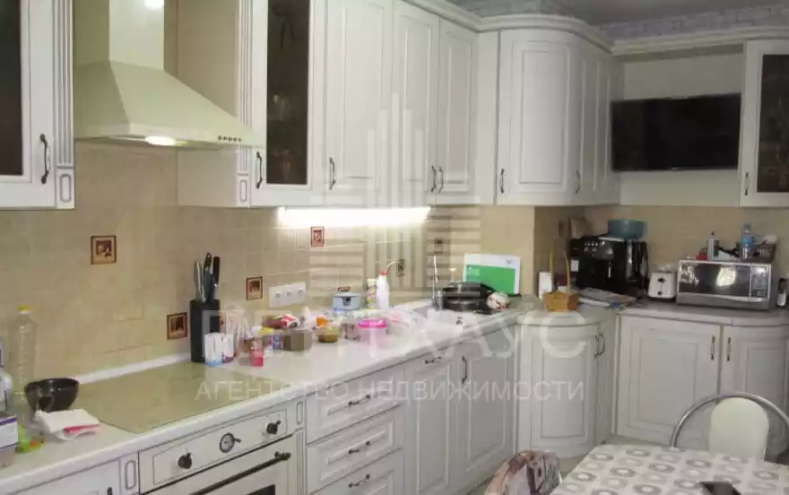 Фатьянова ул., 20