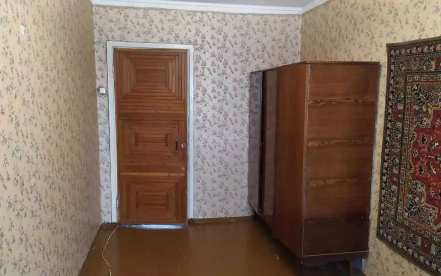 Латышская улица, 21
