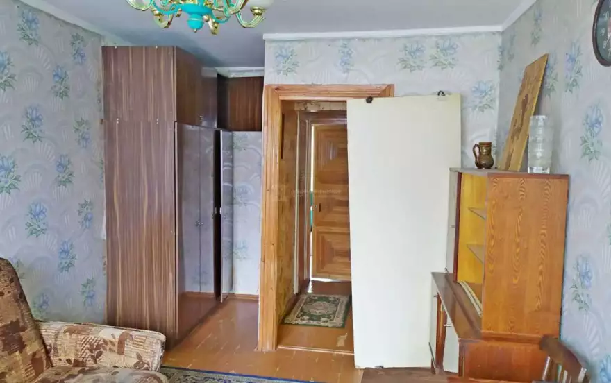 Латышская улица, 21