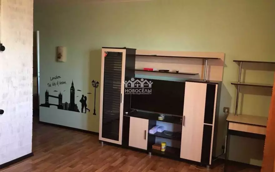 Автостроителей улица, 6