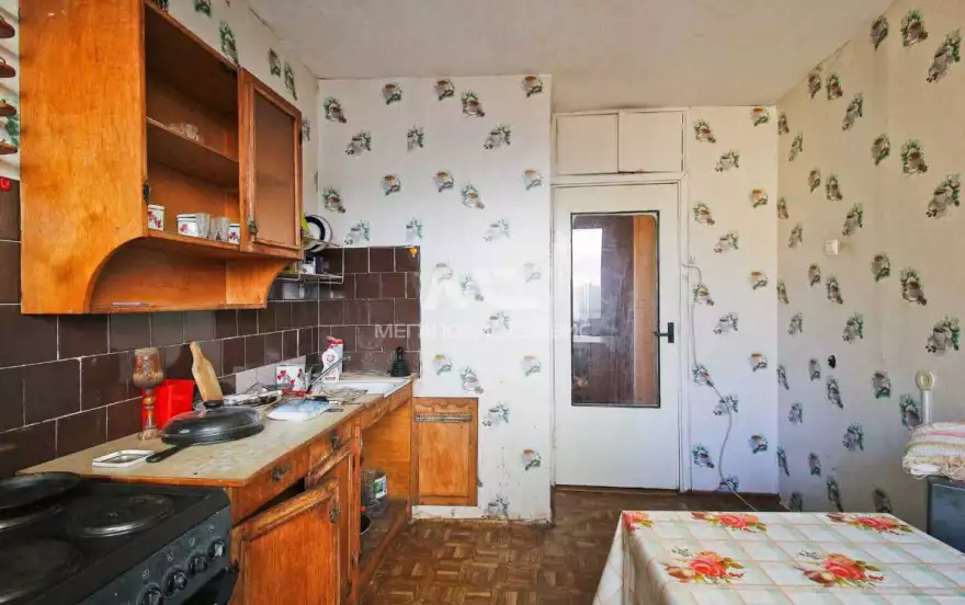 Интернациональная улица, 71