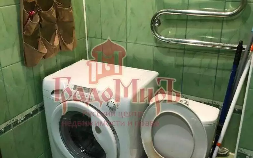 Бережок улица, 8