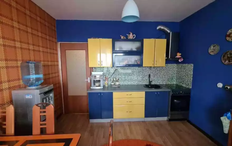 Генерала Смирнова улица, 18